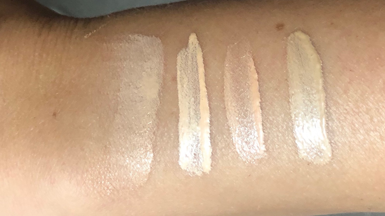 Charlotte Tilbury nude Hollywood Flawless Filter