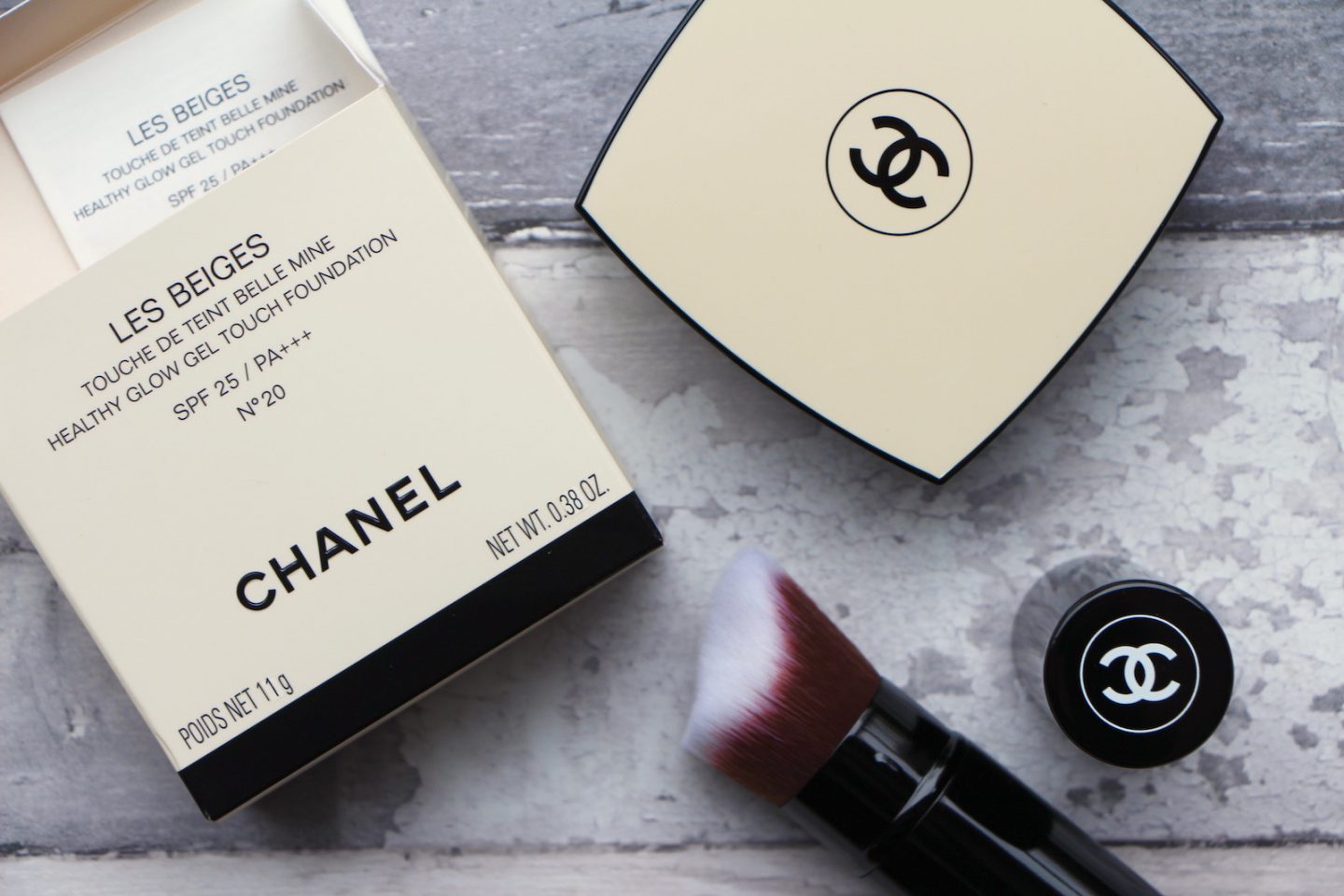 Chanel Les Beiges Gel Touch Foundation Review