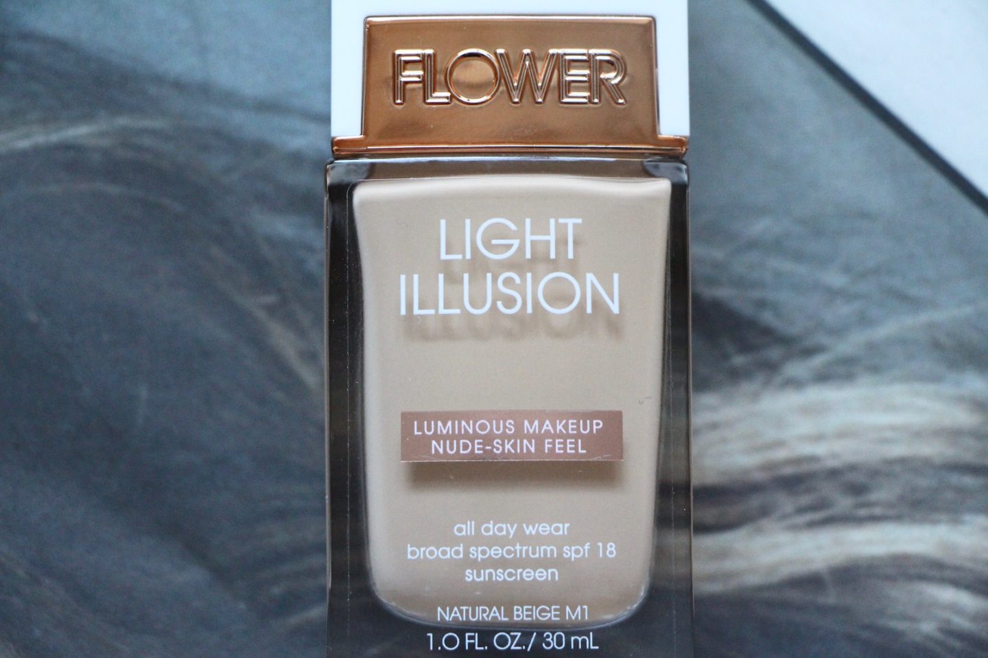 Flower Beauty Light Illusion foundation review
