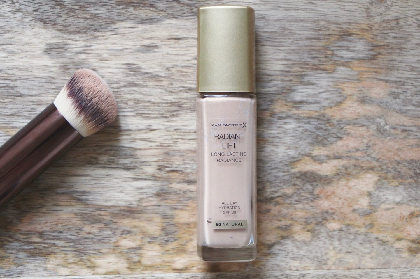 Disgrace Berri simultaneous Foundation Review: Max Factor Radiant Lift - Ruth Crilly
