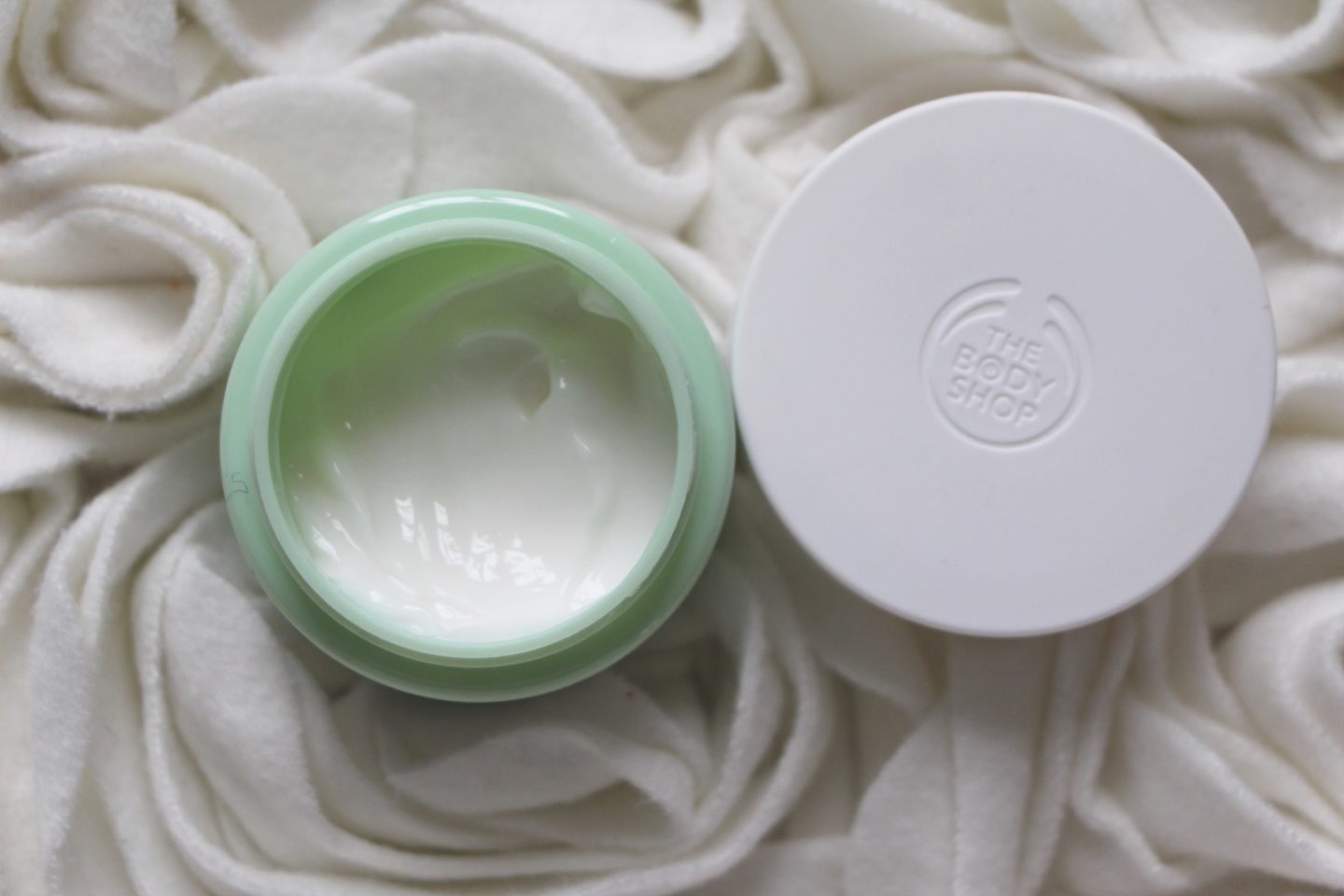 The Body Shop Aloe Soothing Day Cream for Sensitive Skin Review